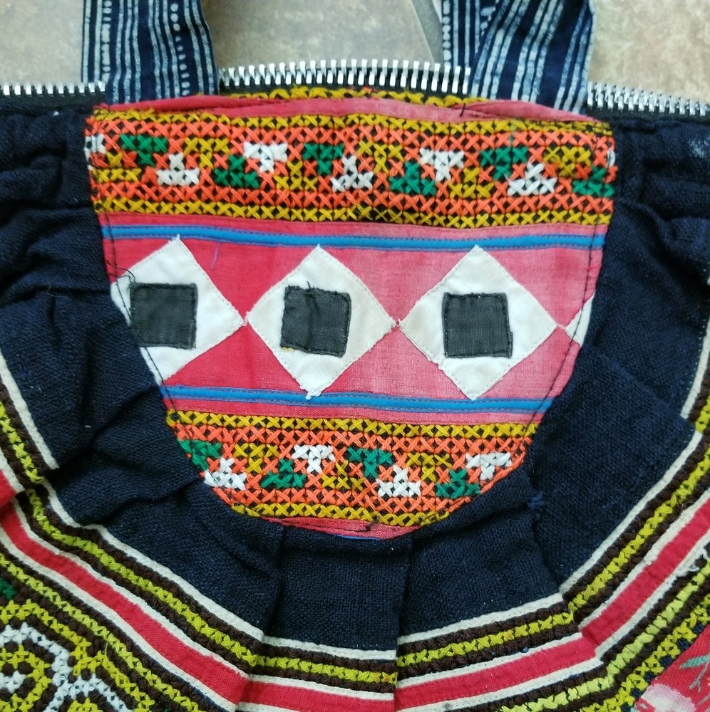 Vintage Indigo Fabric Pattern Patchwork Handbag - image 8